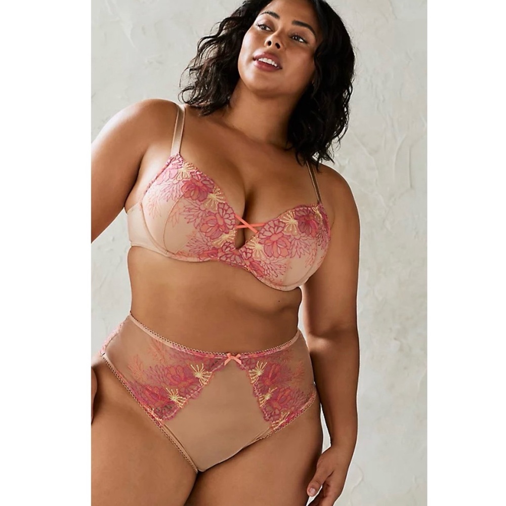 Torrid Underwire Embroidered Mesh Unlined Lace Longline Bra and Panty NWT - Picture 2 of 16